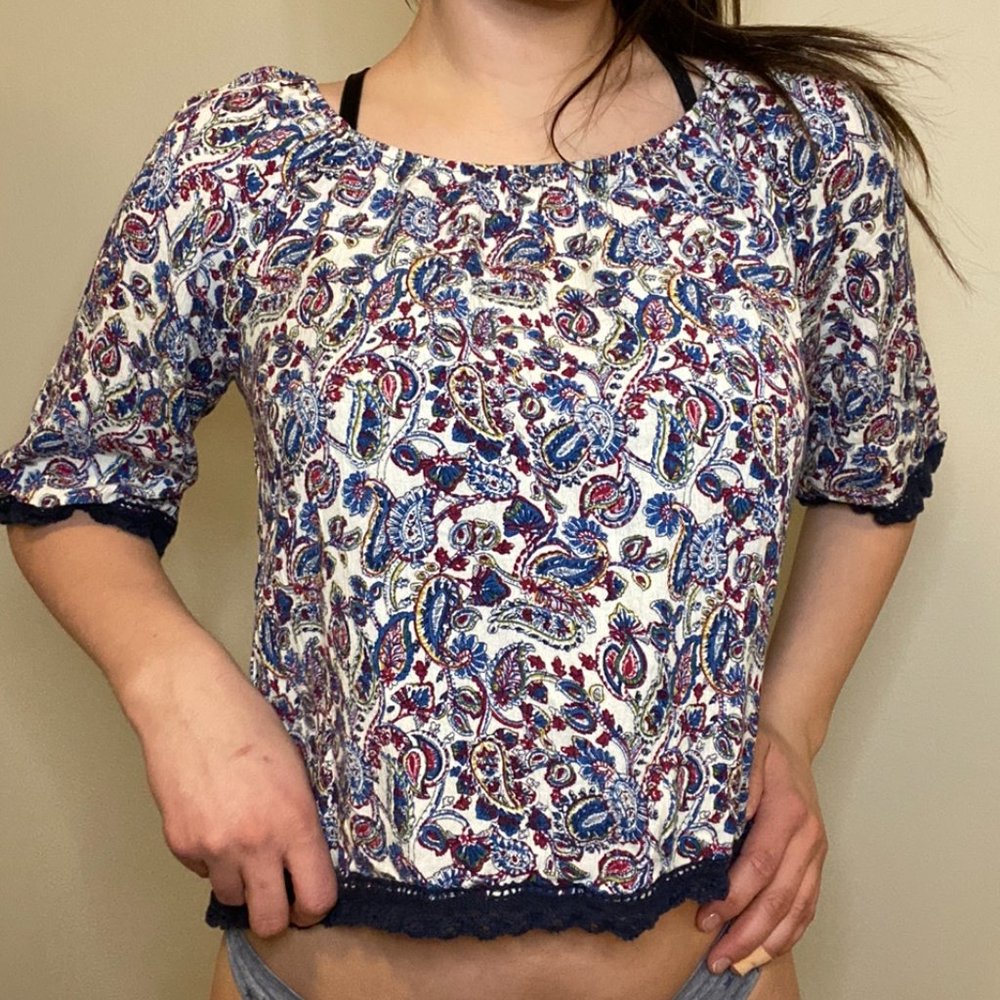 Colorful Blouse - Picture 2 of 4